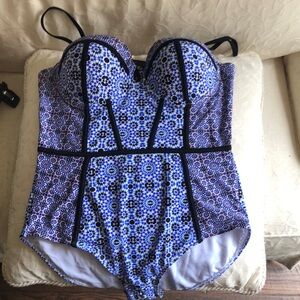 Retro bathing suit, black with blue, fun design,size 46 but more likeXL